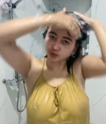 Viral Selebgram Indo Hot Mandi Bugil